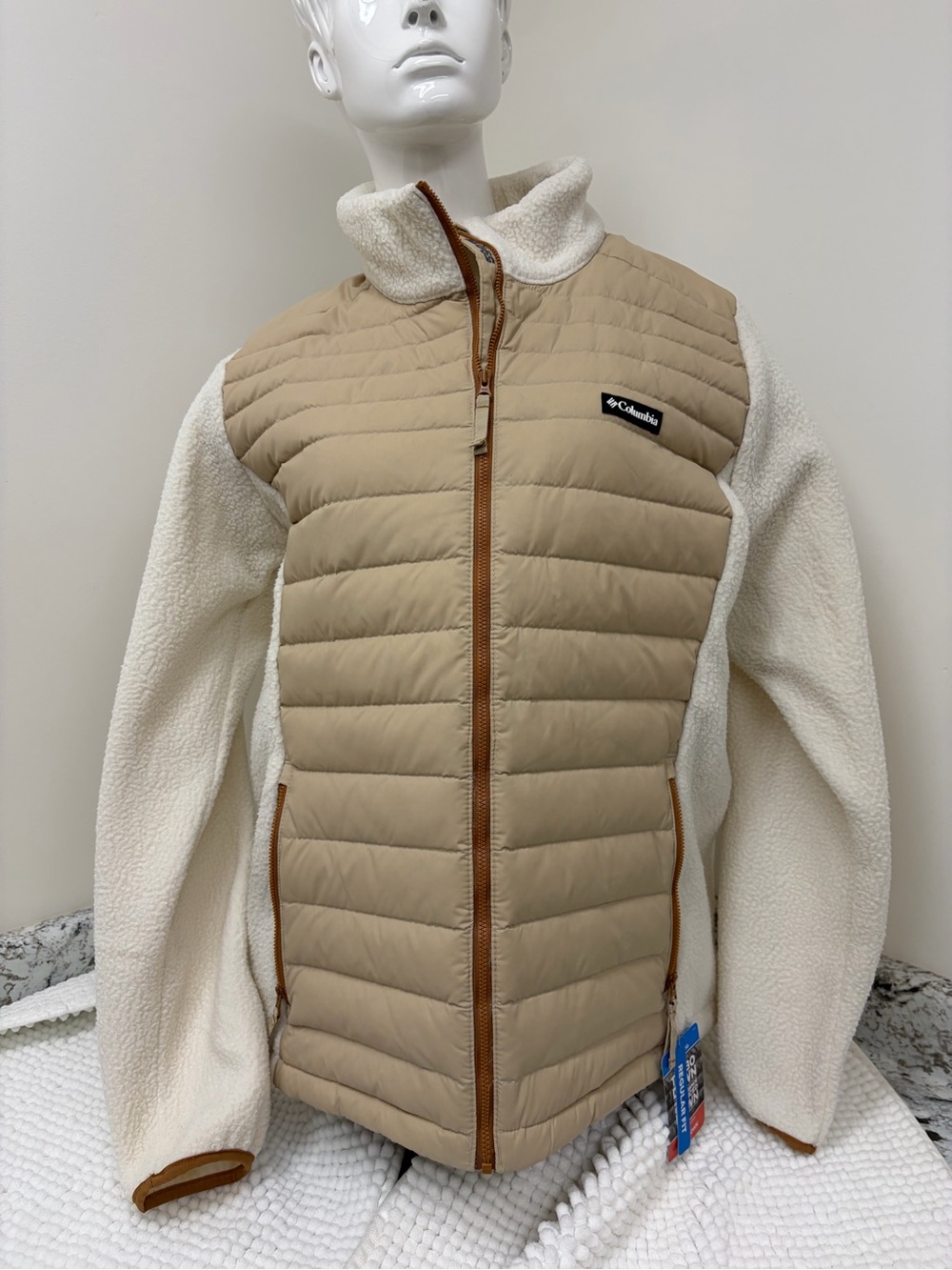 Columbia Beige Quilted Front with Cream Sherpa Sleeve Ski Jacket